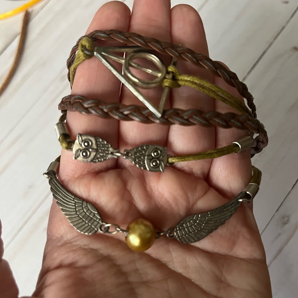 Harry Potter Multi-Strand Bracelet - Picture 2 of 3